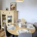 Aurora Apartment *