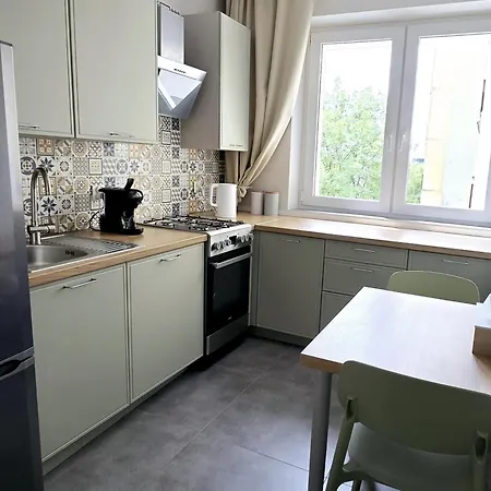 Aurora Apartman *